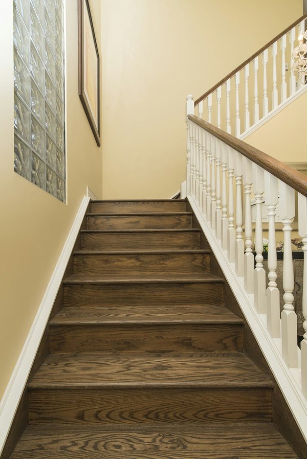 Les inconvénient de faire un escalier en bois massif